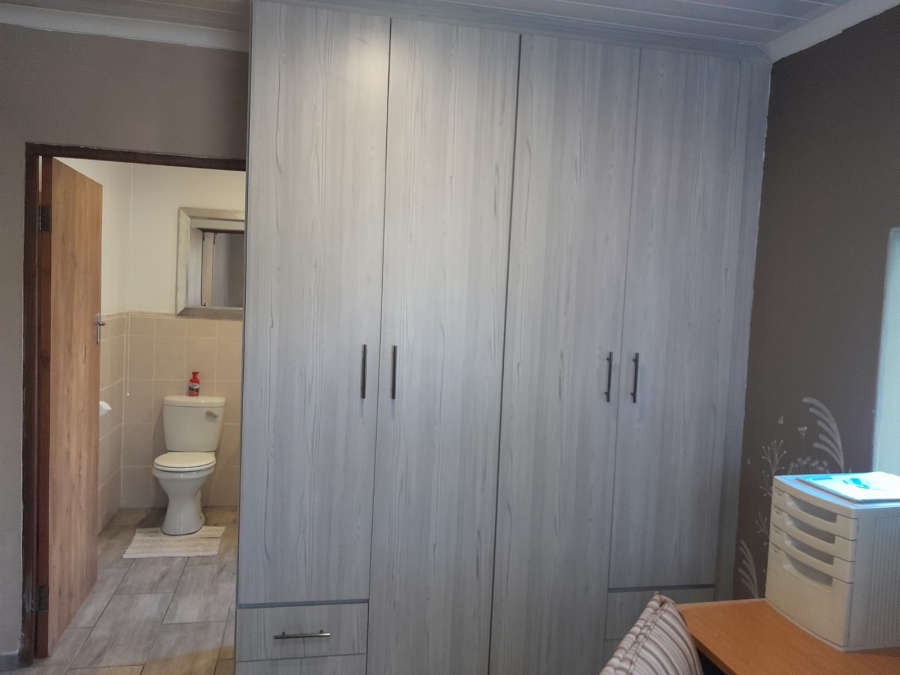 4 Bedroom Property for Sale in Safari Gardens North West